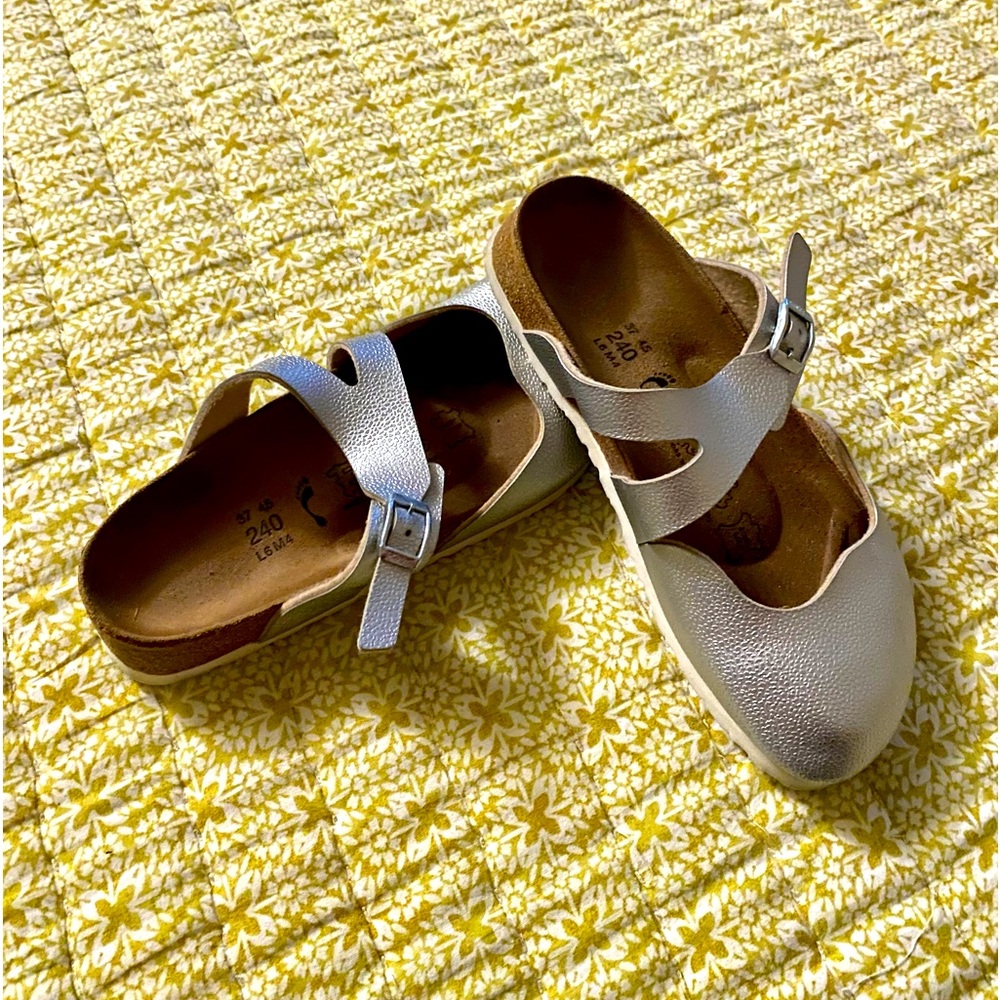 Birki’s pebble leather shoes very good condition, size 37 silver color